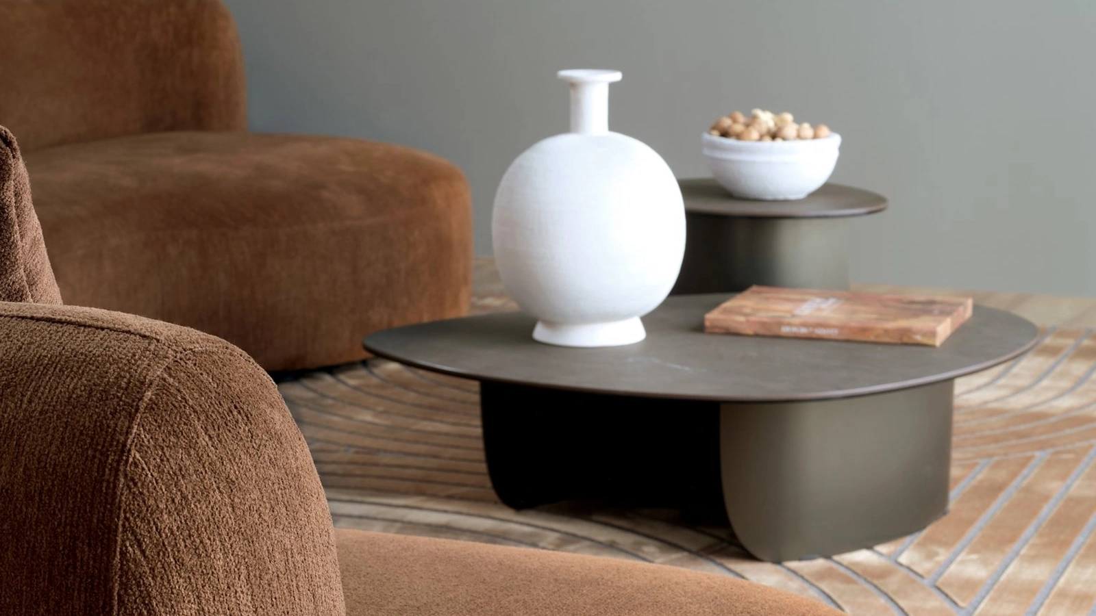 Tavolino Twins con top in ceramica di Calligaris
