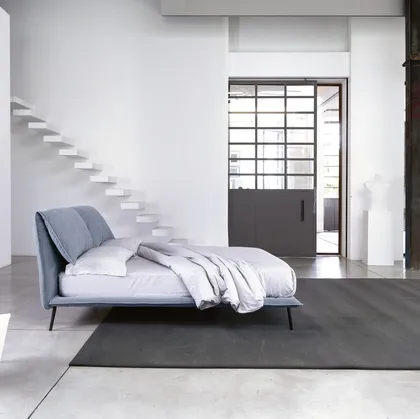 Letto in tessuto imbottito Eos di Noctis