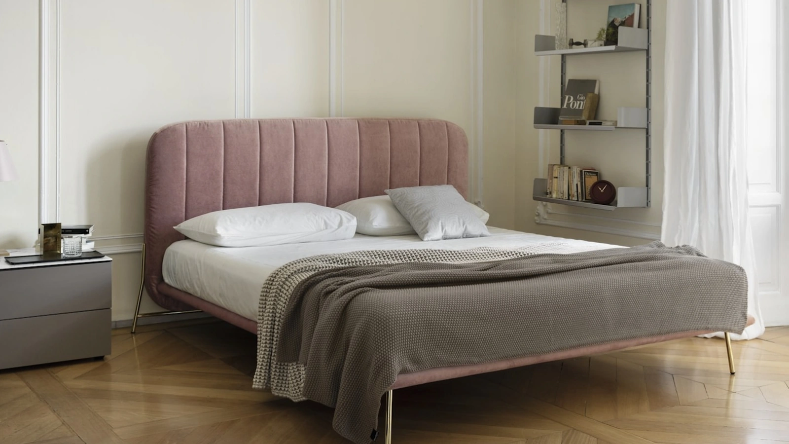 Letto imbottito Le Marais di Calligaris