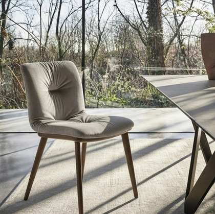 Sedia con imbottitura comfort Annie di Calligaris