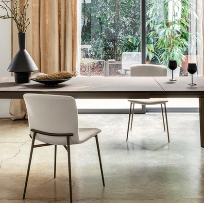 Sedia in tessuto Love di Calligaris