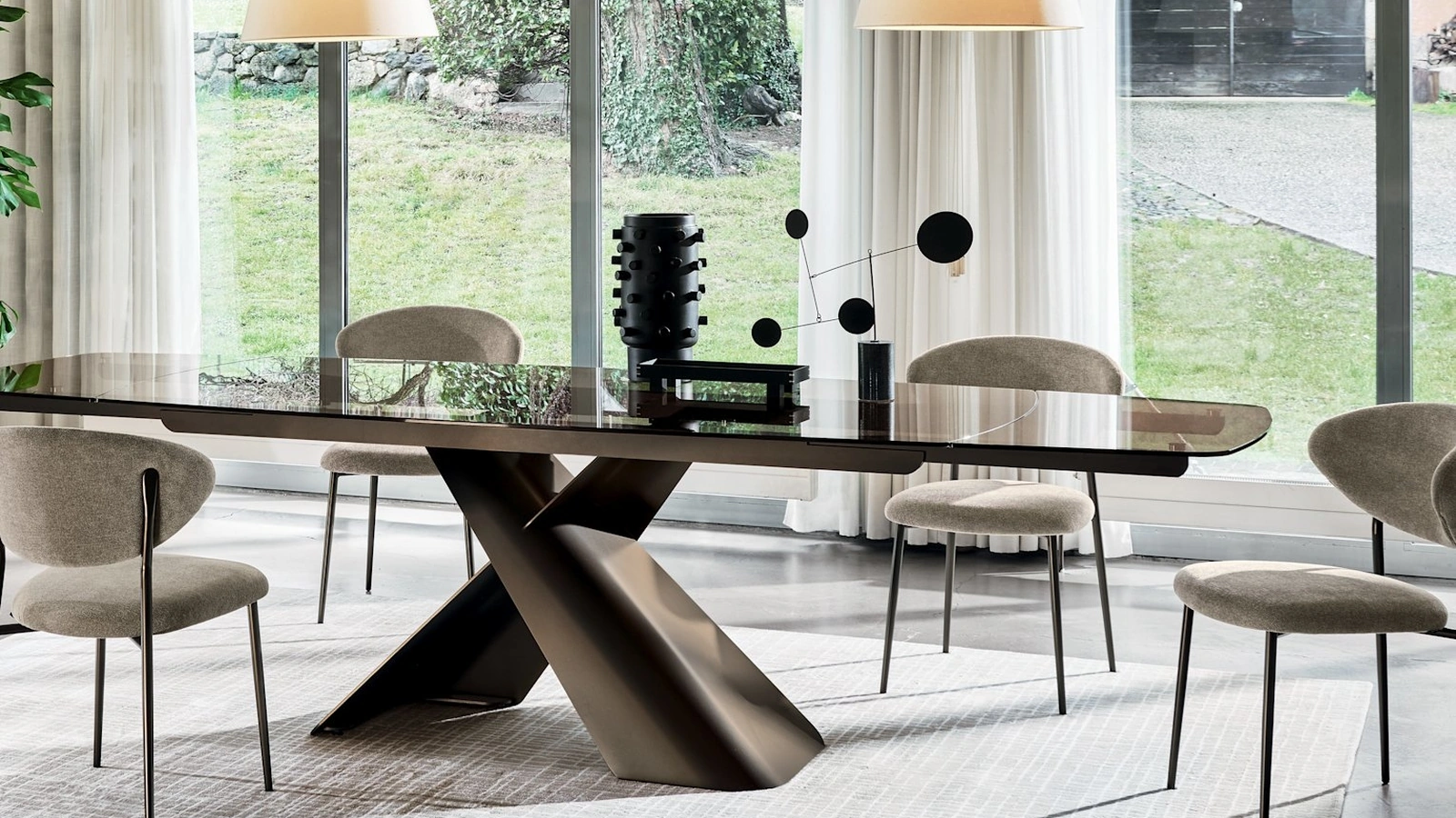 Tavolo allungabile Axiom in vetro di Calligaris
