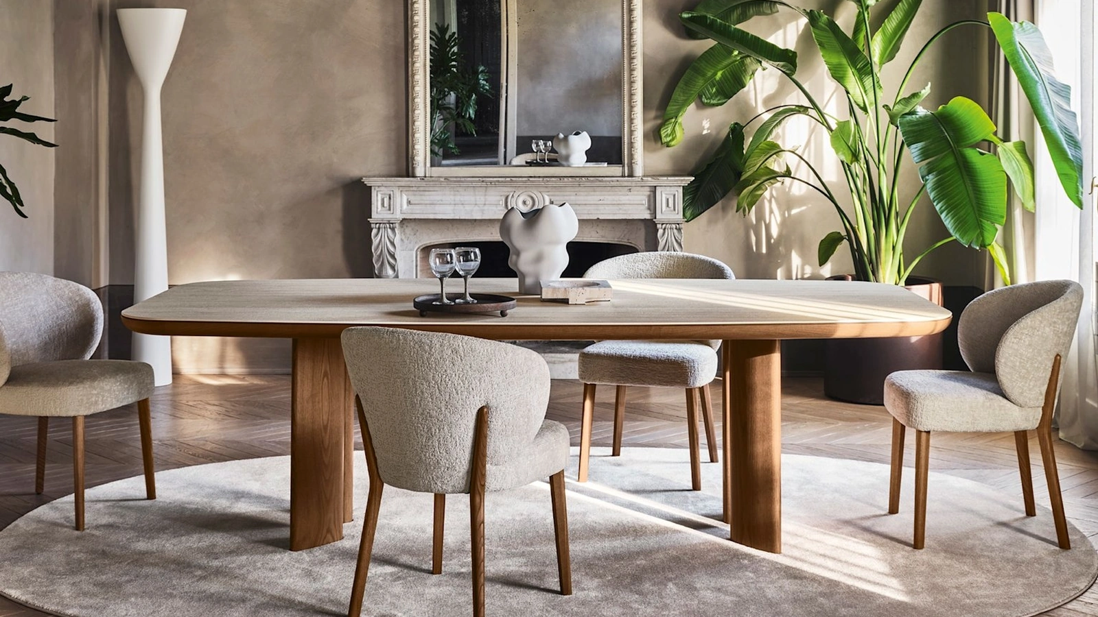 Tavolo Sandy in ceramica e legno di Calligaris