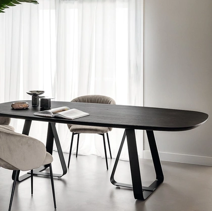 Tavolo ellittico Sunshine di Calligaris
