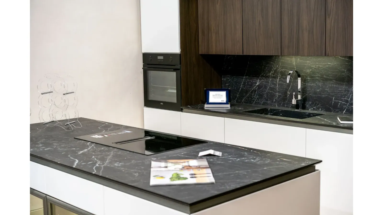 Composizione cucina Mediterraneum vista laterale
